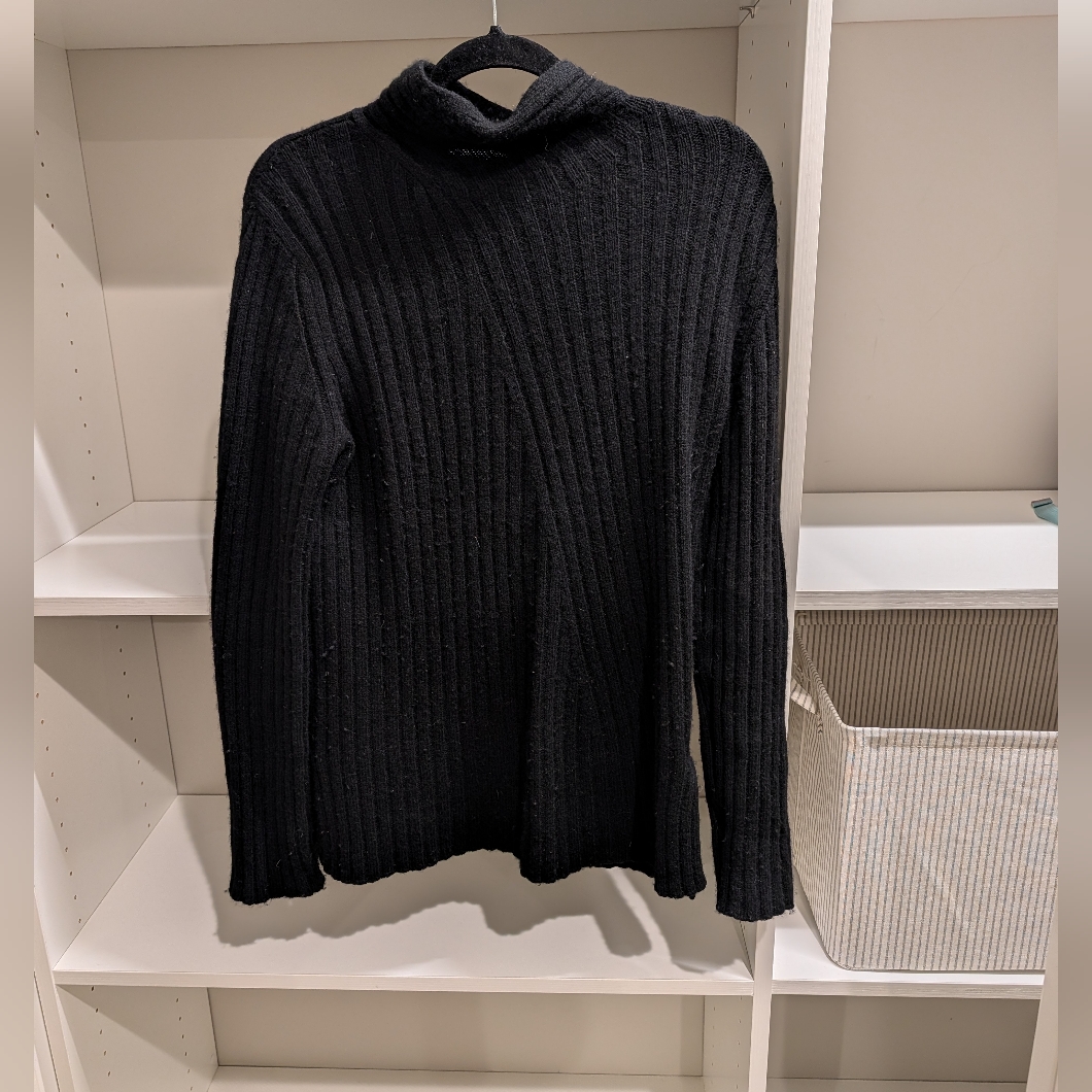 Vince Wool Cashmere Blend Black Ribbed Turtleneck Sweater